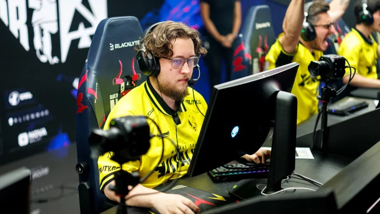 HLTV Names CS2 Role Leaders for the First Half of 2025