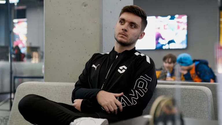 G2 eye MATYS: Slovak talent could replace Snax in the lineup
