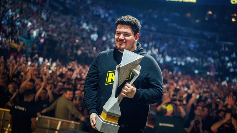 NAVI begin search for new CS2 analyst &mdash; flashie likely out of the team