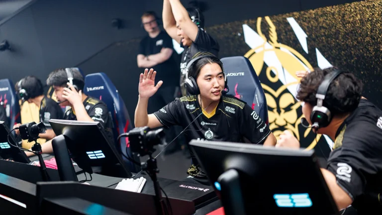 Vitality vs The MongolZ &mdash; BLAST Bounty 2025 Season 2 Finals, Semifinal: A Test of Ambition vs Stability