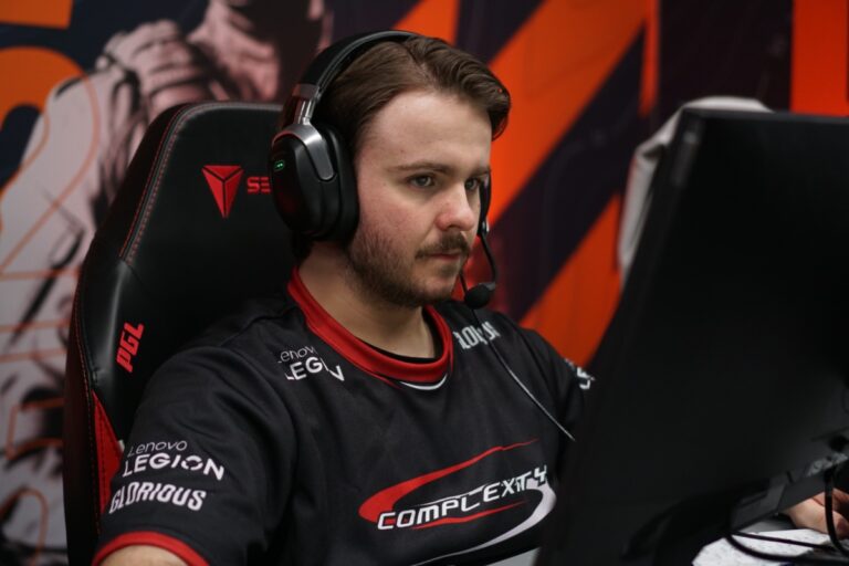 PASSION UA DEFEATS GENTLE MATES 2:0 AT StarLadder STARSERIES FALL 2025