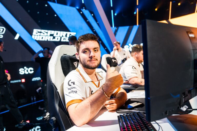 G2 DEFEAT GAMERLEGION 2:1 AND ADVANCE TO THE PLAYOFFS OF FISSURE PLAYGROUND 2
