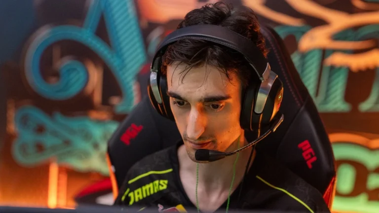 Ninjas in Pyjamas eliminate B8 in the StarSeries Fall 2025 lower bracket final