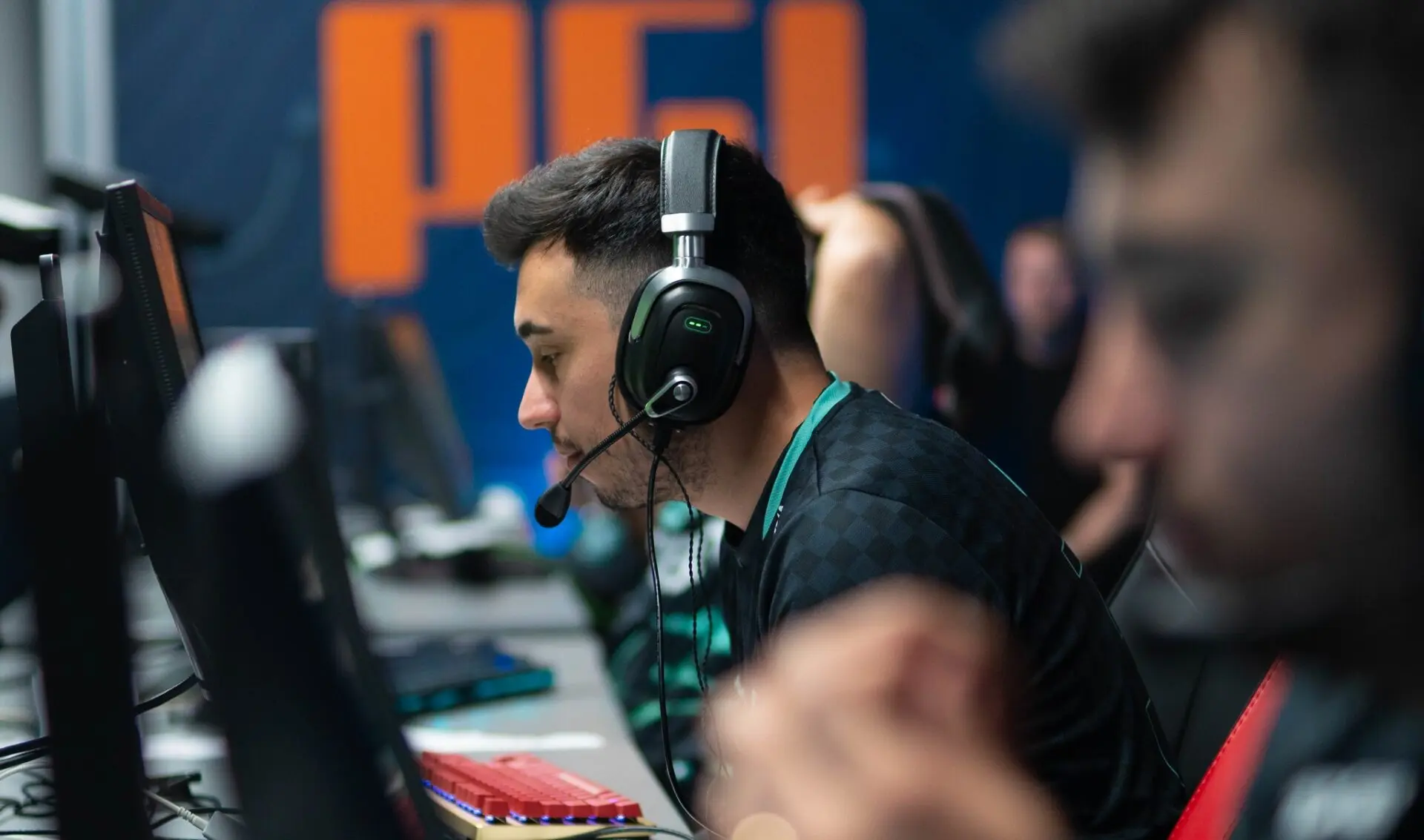 Aurora advance to the semifinals of PGL Masters Bucharest 2025