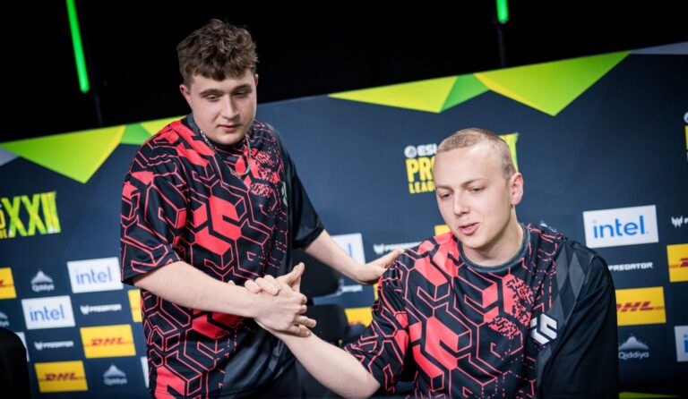CS2 Pro Loses Control: Inner Circle Player Breaks Mouse During Match