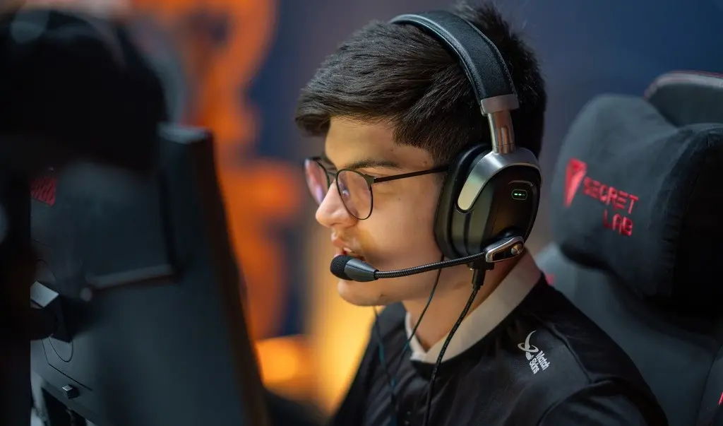 Prediction: B8 vs Legacy &mdash; 2&ndash;1 pool, StarLadder Budapest Major 2025
