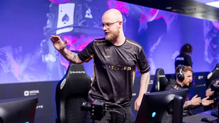 Wildcard dismantles entire roster: stanislaw, phzy, and JBa placed on transfer list, Peeping benched, F1KU set to leave