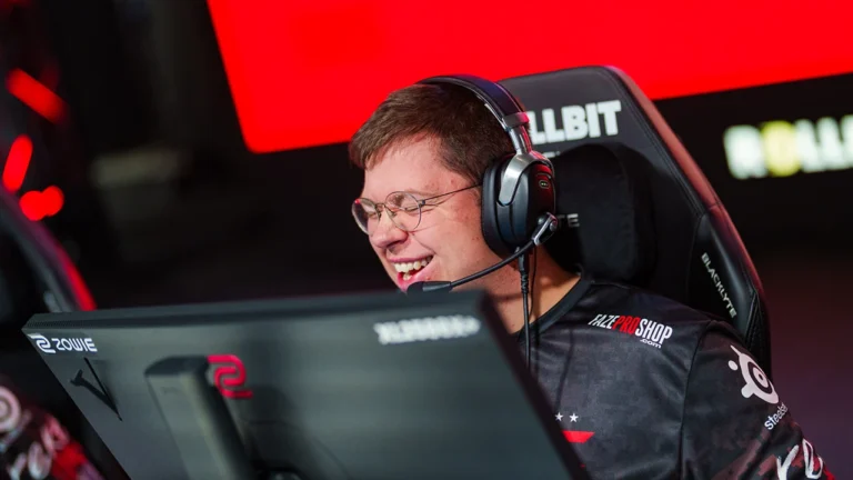 FaZe 2&ndash;1 Fluxo &mdash; the legendary roster advances to Stage 2