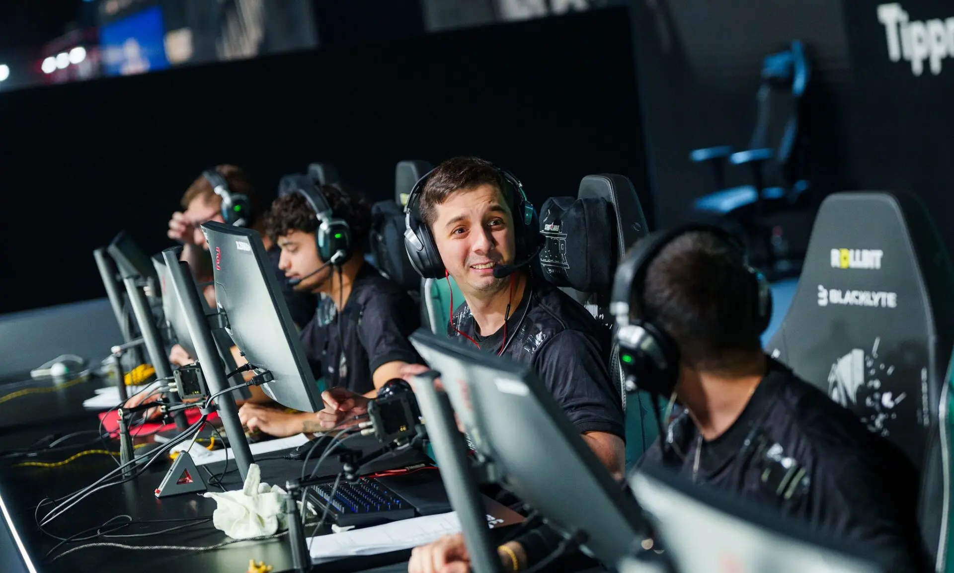Imperial break through to Stage 3 at StarLadder Budapest Major 2025
