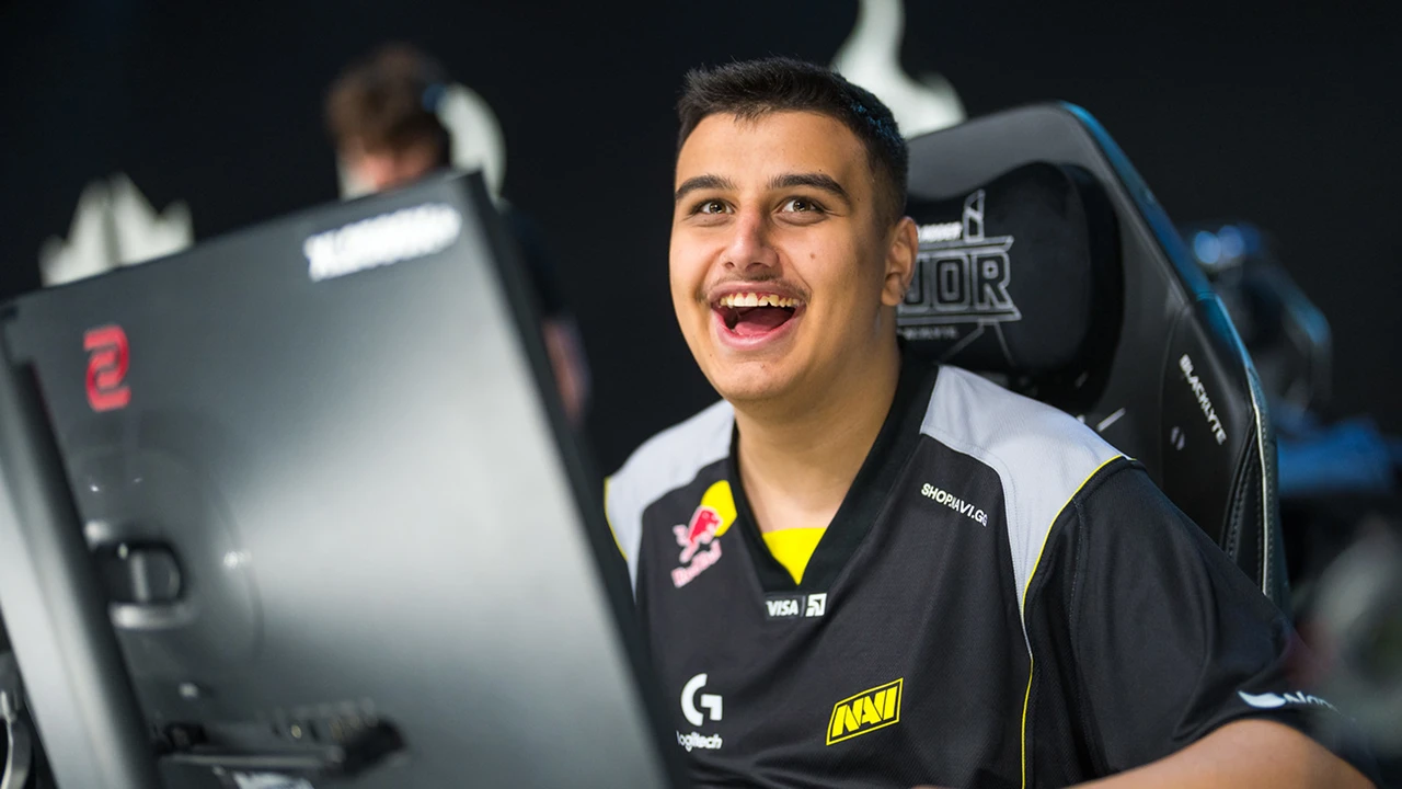 NAVI Power Into the Playoffs &mdash; w0nderful Shines Brightest