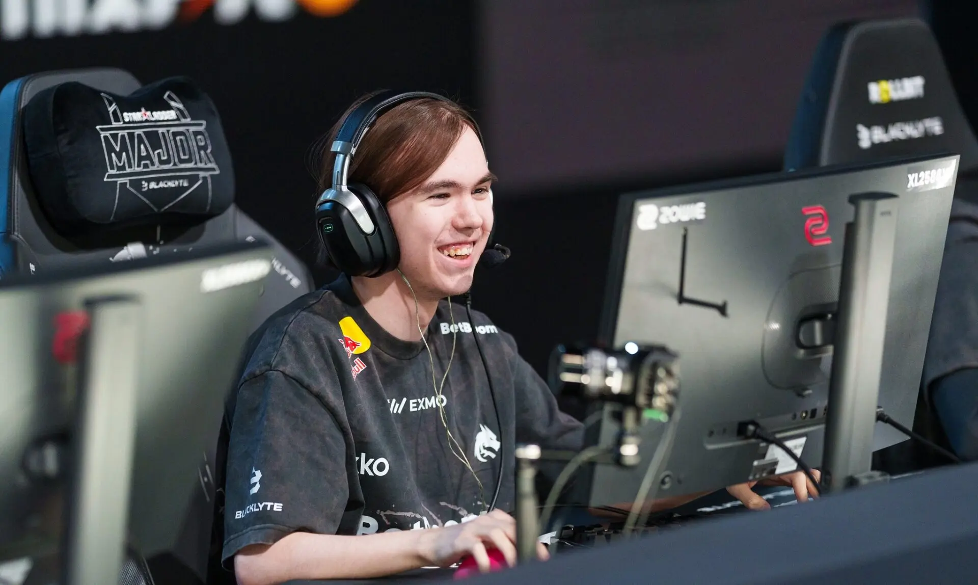 Spirit cruise past Inner Circle to reach BLAST Bounty 2026 LAN Finals