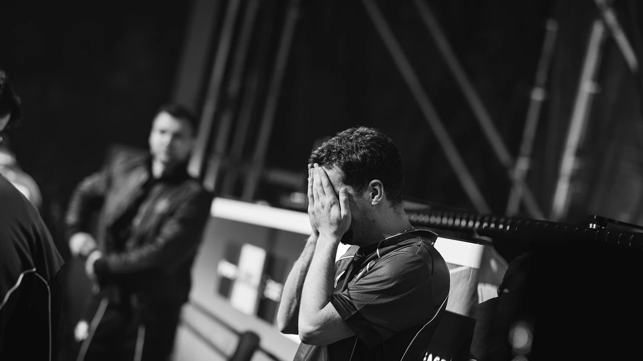 Stability beats star power: MOUZ eliminate G2 at IEM Krak&oacute;w