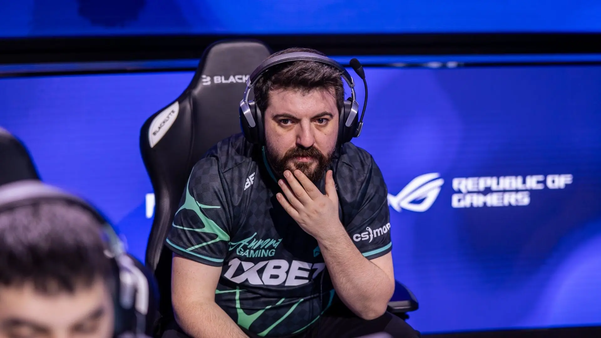 Prediction: NAVI vs Aurora &mdash; BLAST Open Rotterdam 2026