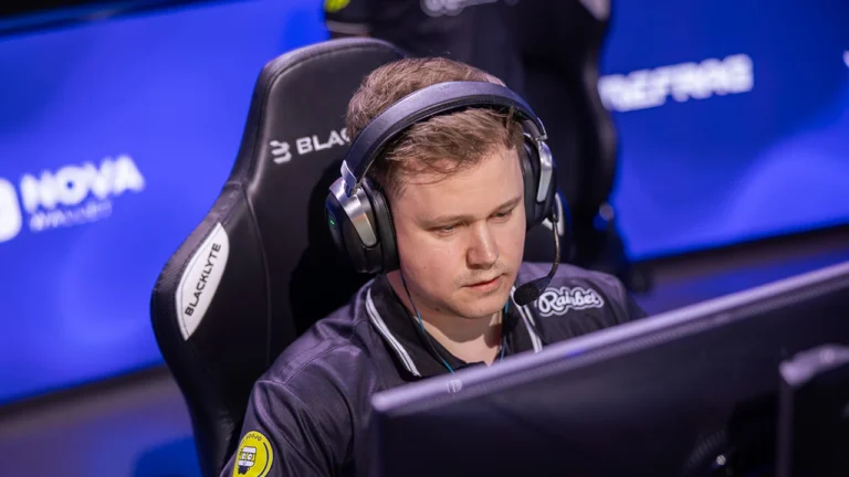 Liquid eliminate NiP in 2&ndash;1 battle to stay alive at BLAST Rotterdam