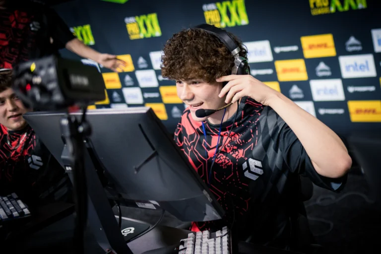 FUT edge past Inner Circle, FaZe forfeit to EYEBALLERS &mdash; PGL Bucharest 2026
