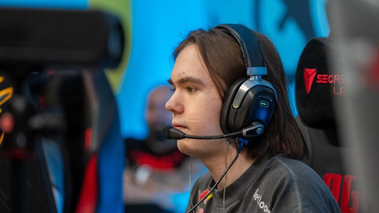 Spirit and Falcons Opened PGL Astana 2026 with Wins