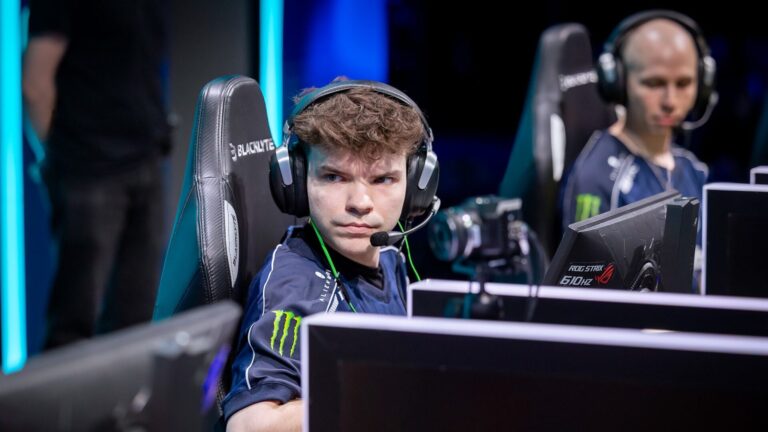 Liquid benched siuhy before their debut with JT