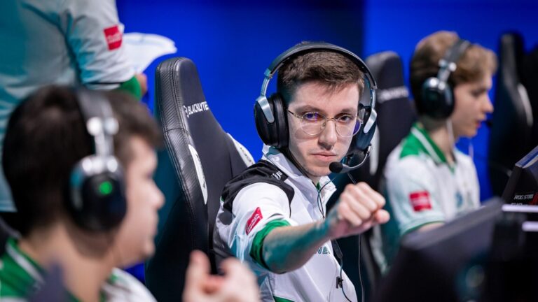 Aurora completed their roster rebuild by signing kyxsan
